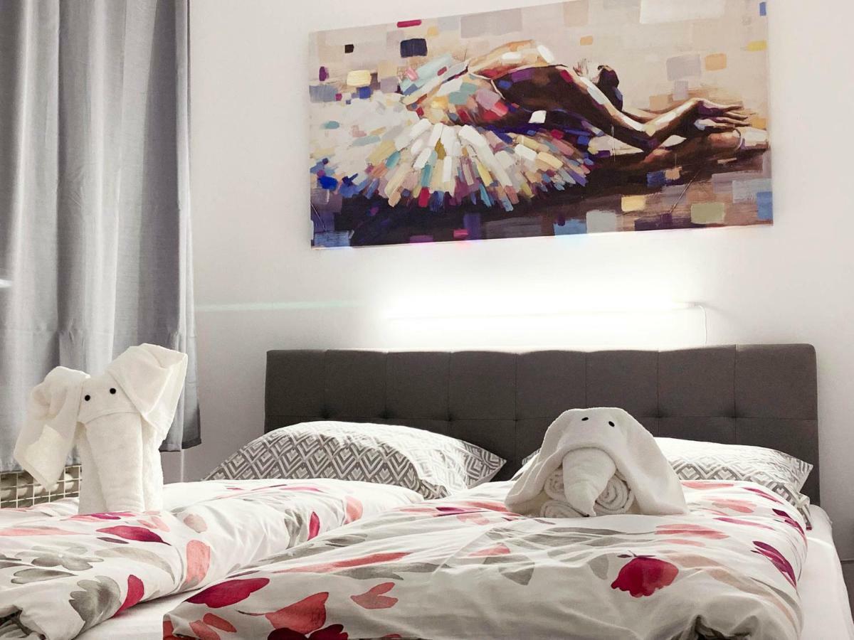 Central Bus Station Apartment Zagreb Bagian luar foto