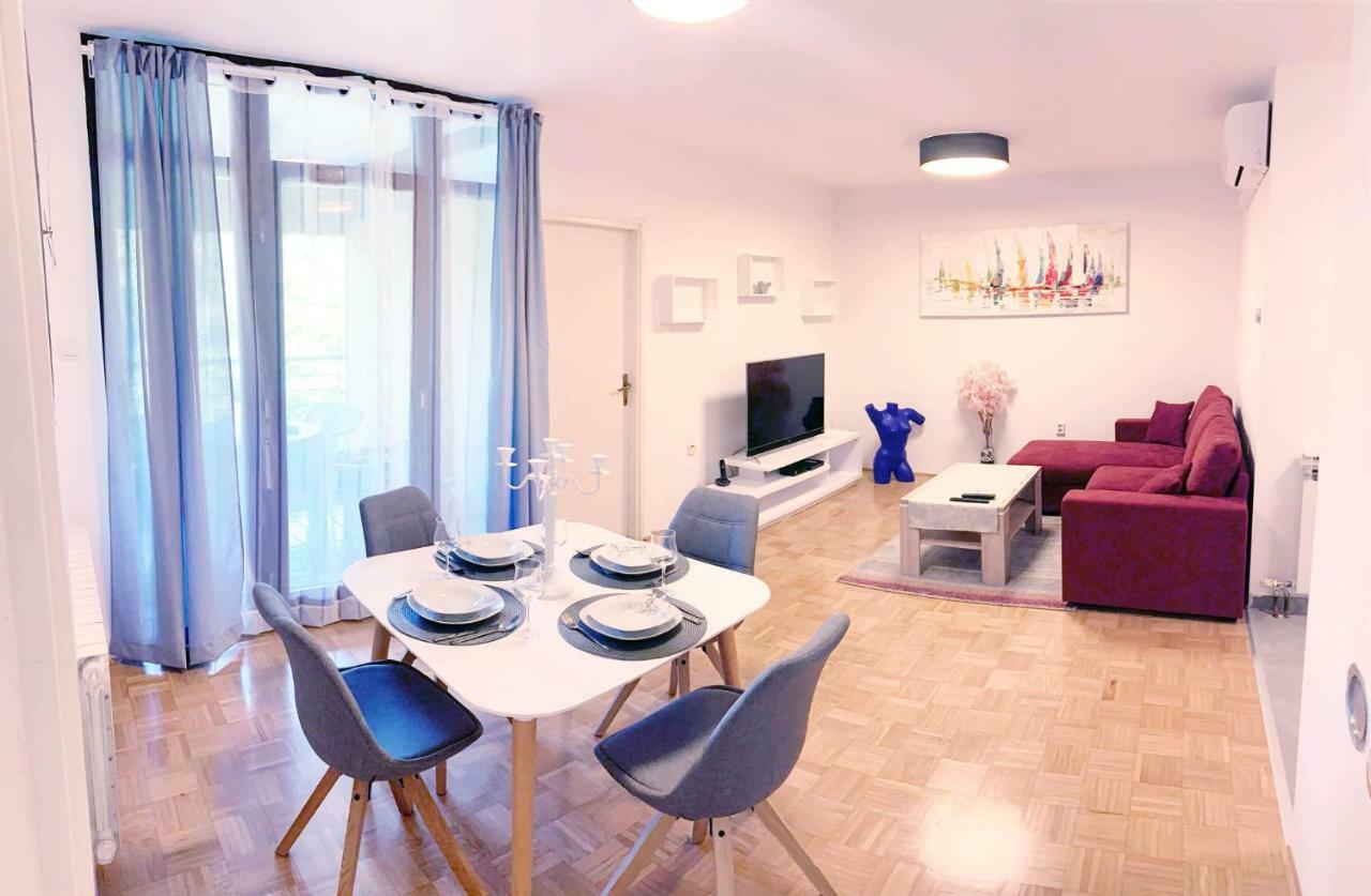 Central Bus Station Apartment Zagreb Bagian luar foto